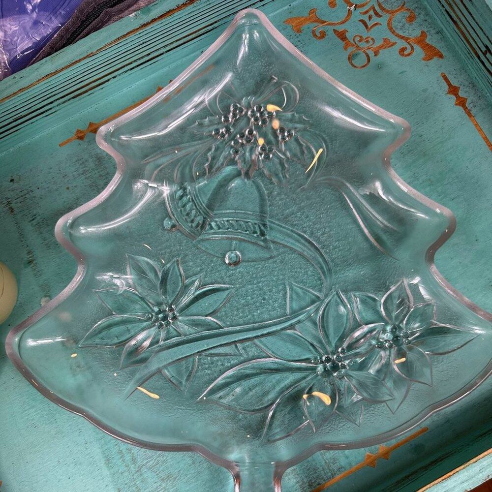 Home Beautiful Vintage Crystal Christmas Poinsettia Serving Platter